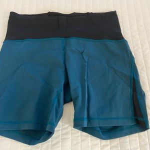 Lululemon Wunder Train 4inch Shorts